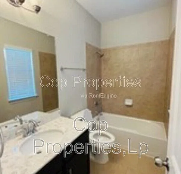 8221 Dublin Frst — Photo 16