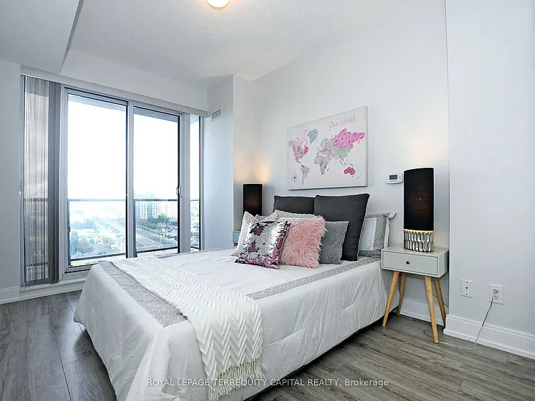 9608 Yonge St #1011 — Photo 23
