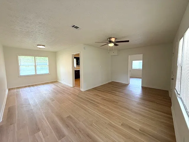 2408 Cornell Ave — Photo 3