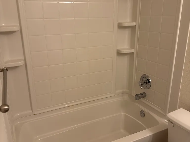 3652 Clairemont Dr #1D — Photo 12