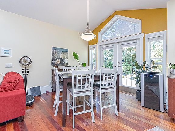 4th image of 2781 Tamara Dr