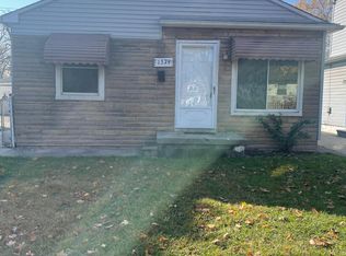 1579 Paris Ave, Lincoln Park, MI 48146
