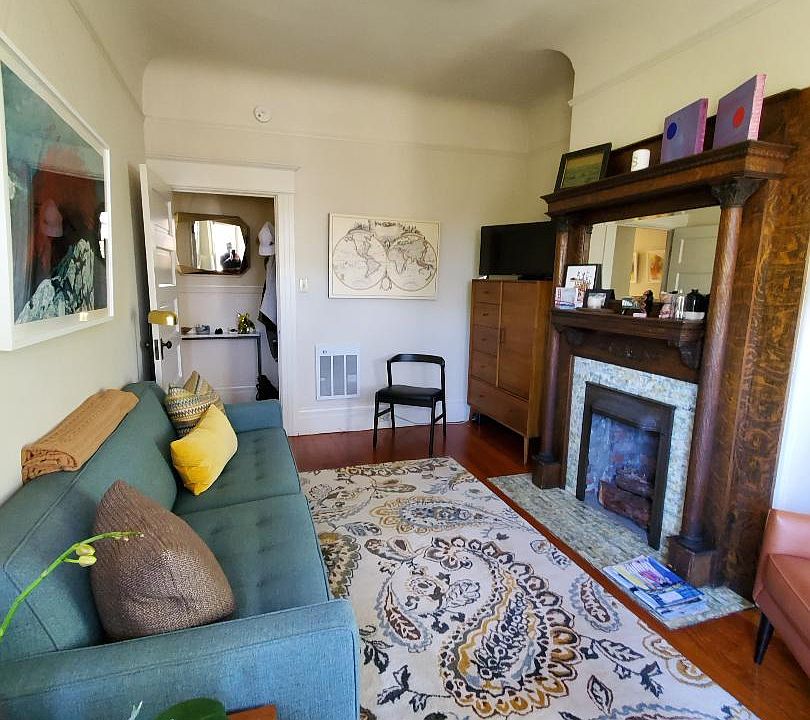 office space/living room