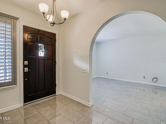 3rd image of 661 Bluff Canyon Cir