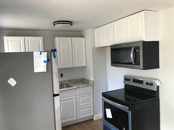 3rd image of 945 E Elva St