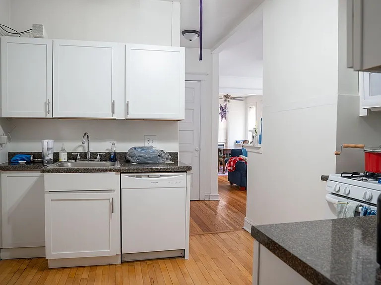 3657 N Bosworth Ave #1 — Photo 6