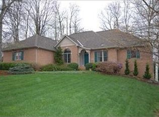 3690 Rosewood Dr, Zanesville, OH 43701