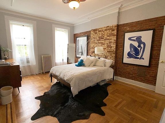 4th image of 484 Willoughby Ave APT 3