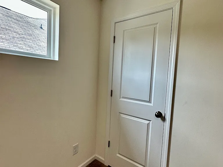 8116 Ramsburg Dr — Photo 26