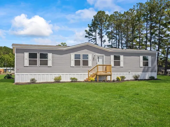 109 G P Smith Ave., Longs, SC 29568