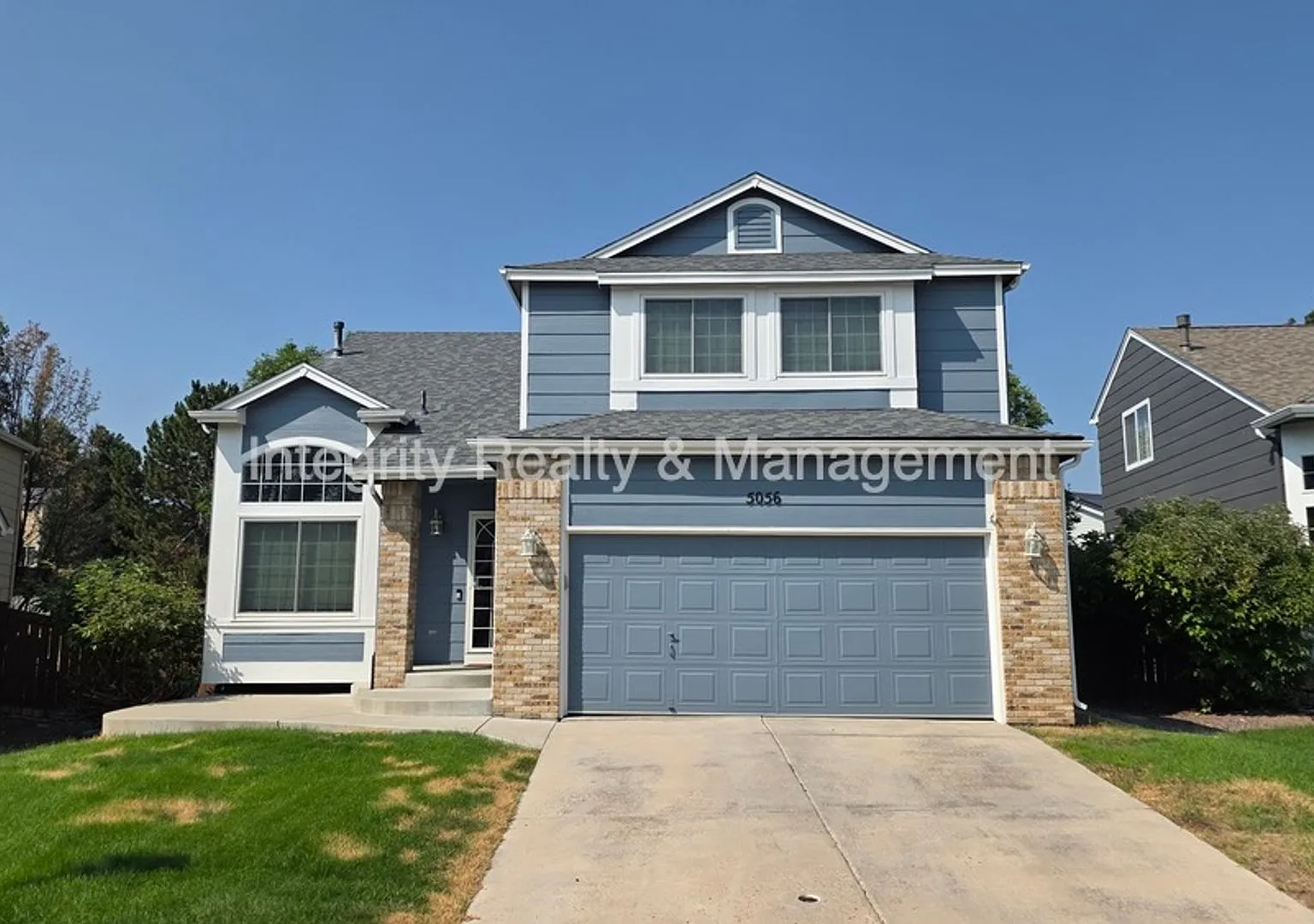 3 Bed/3.5 Bath, 2296 Sqft - 5056 Weeping Willow Cir — Photo 1