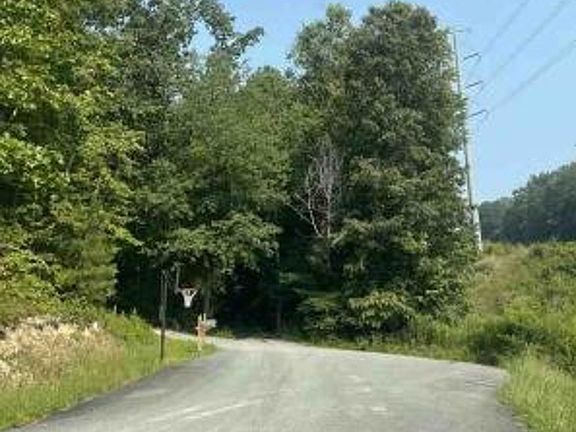 Exterior Neighborhood (street photo)