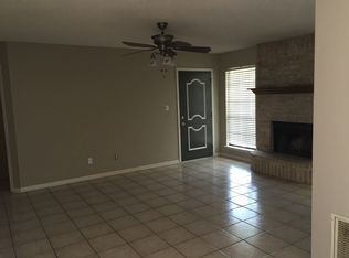103 Queenswood Trl, Victoria, TX 77901