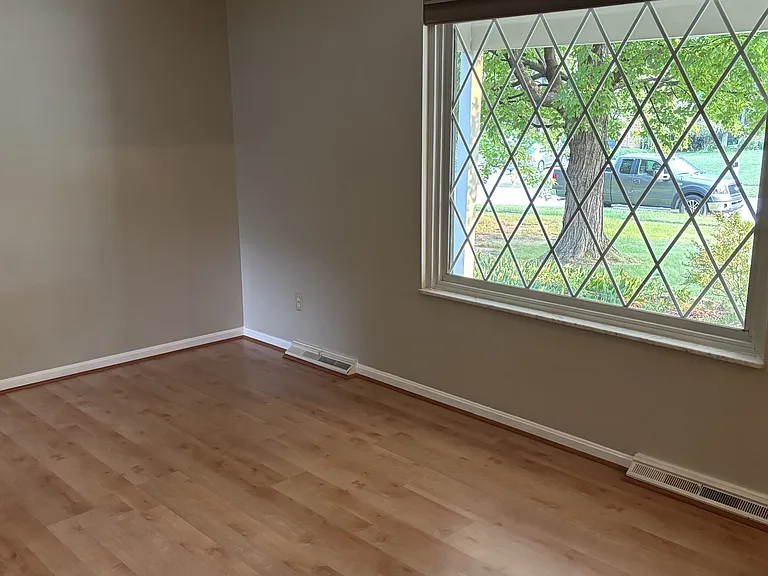 8509 Denallen Dr — Photo 10