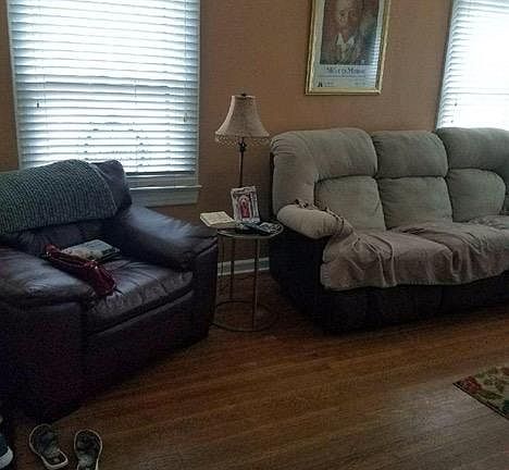 2nd image of 5240 Broadway St