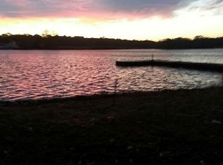 220 Shore Dr, Oakdale, NY 11769