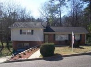 7132 Westmoreland Dr, Fairfield, AL 35064