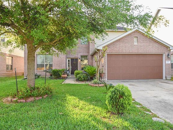 4th image of 18215 Breezy Glen Ln