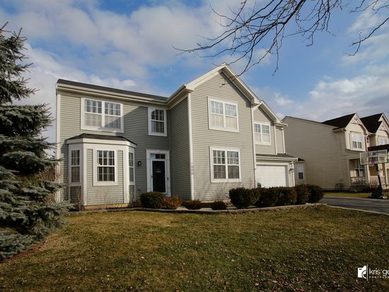 1000 Singing Hills Dr, Volo, IL 60073