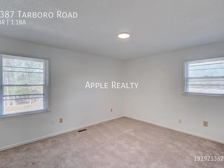 1387 Tarboro Rd — Photo 12