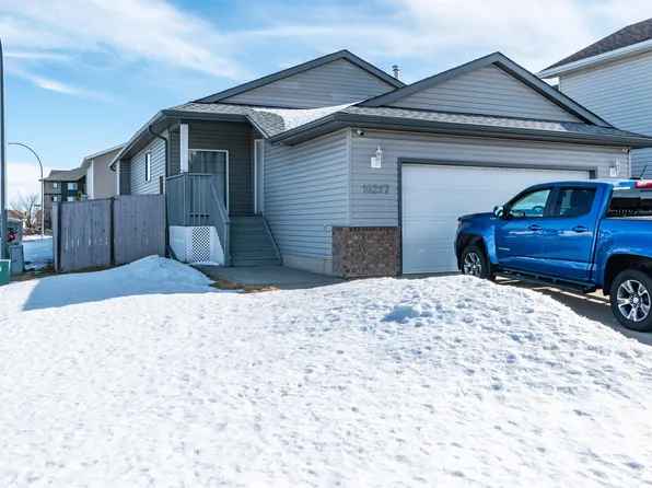 16297 52nd St NW, Edmonton, AB T5Y 3C8