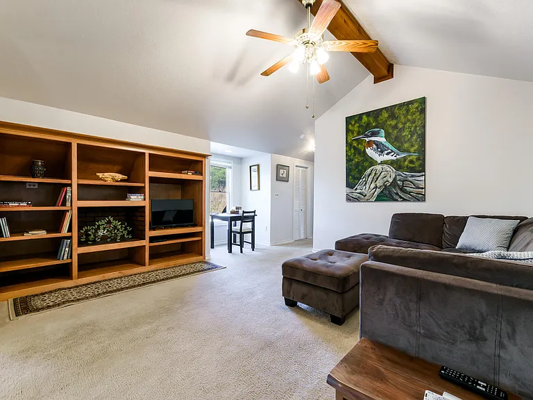 433 W San Antonio St #C — Photo 20