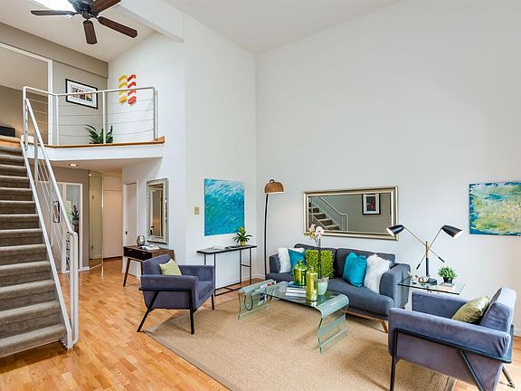 4th image of 230 Grattan St APT 3