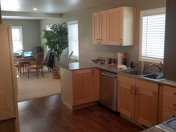 4th image of 3731 Buckingham Ave