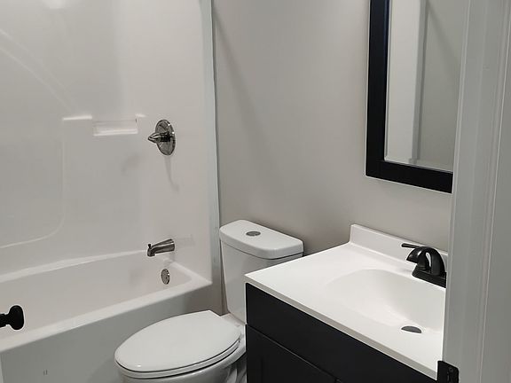 2nd image of 719 College Ave #719
