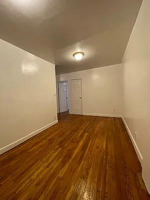 Rented by Peter R. Hungerford, LREB | media 2