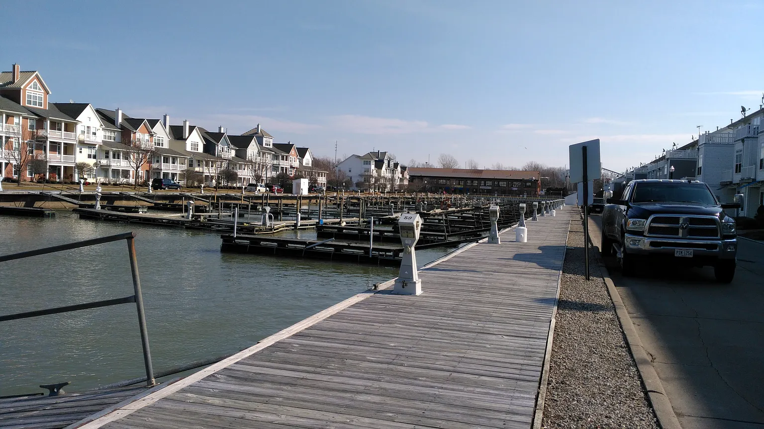 228 E Marina Pkwy photo 1
