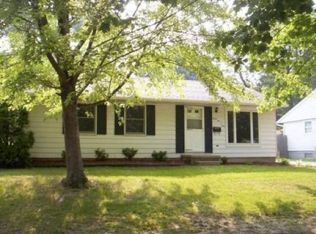 3201 Norwich Rd, Lansing, MI 48911