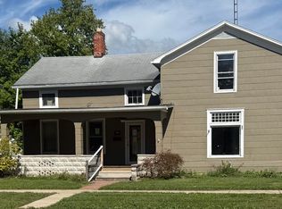 1128 Garrison St, Fremont, OH 43420