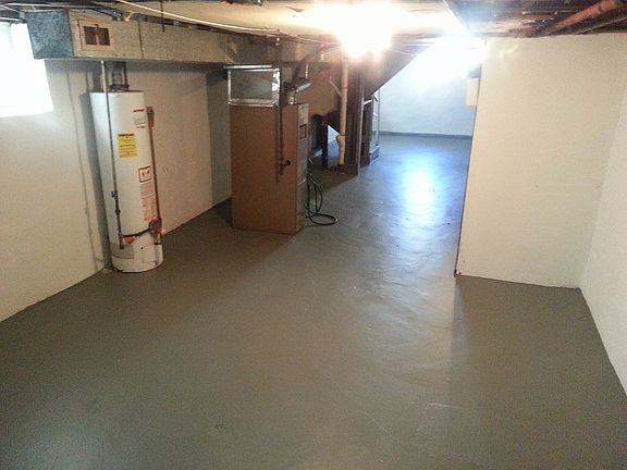 Washer and Dryer hook-ups in the basement