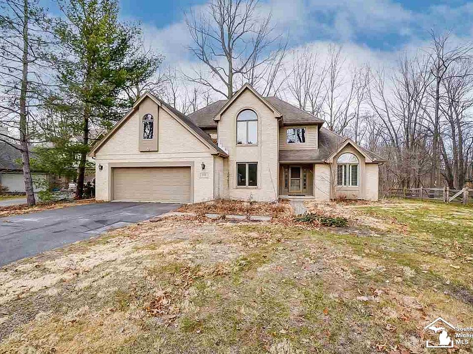 1st image of 3332 Shadywood Dr