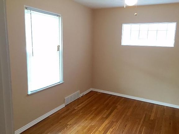 5th image of 8739 Brentwood Pl