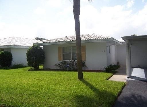 1st image of 610 Avery Ln