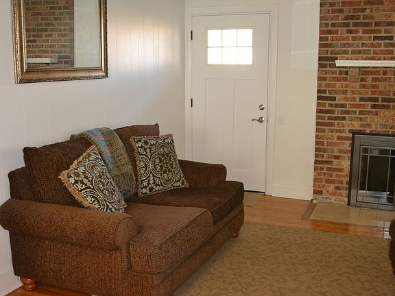 3rd image of 2208 Cypress St