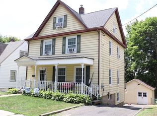 29 Gladstone Ave, Walden, NY 12586