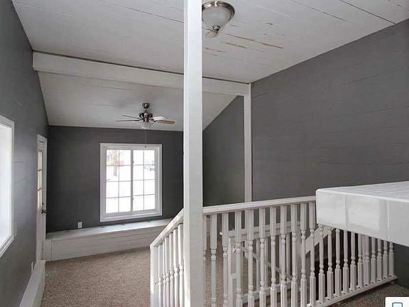 2nd image of 444 Oakhurst Ave NW