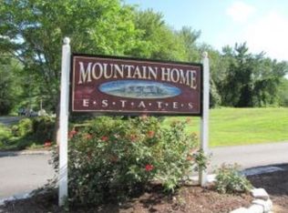 165 Fieldstone Dr, Londonderry, NH 03053
