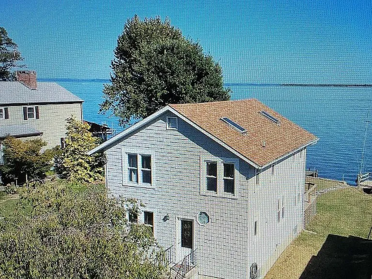 2513 Barrison Point Rd — Photo 8
