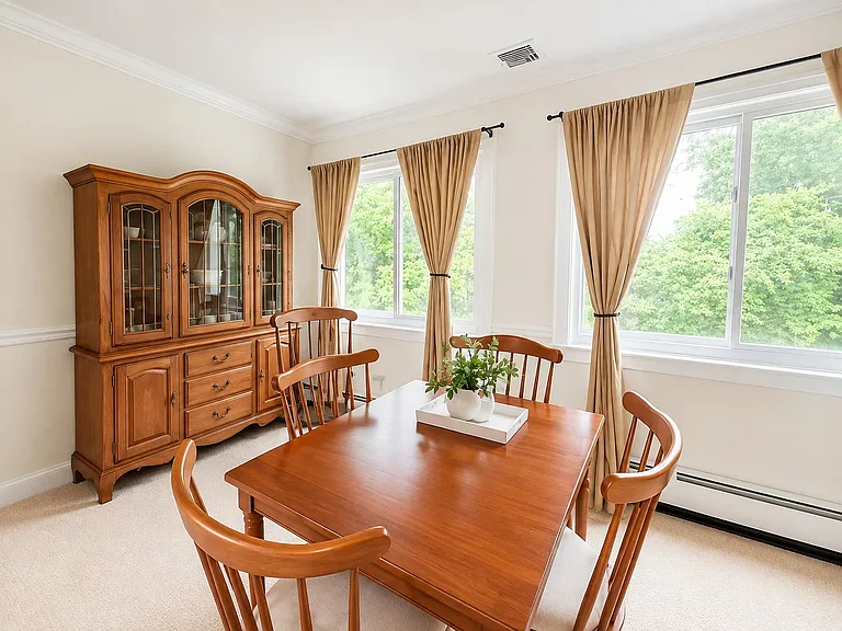 29 Chestnut Ave #2 — Photo 4