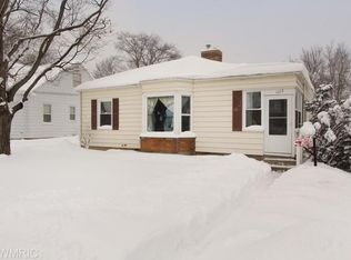 1111 Dorroll St NE, Grand Rapids, MI 49505