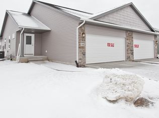 5418 Dostal Dr SW, Cedar Rapids, IA 52404