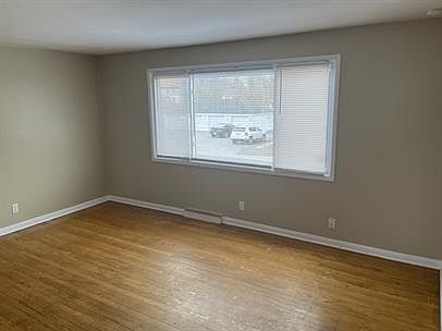 5th image of 118 Milburn Dr APT 3
