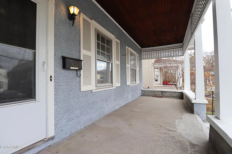 2nd image of 1318 Stanford Street