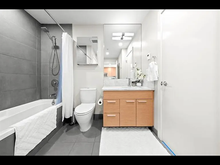 2020 Alma St #305 — Photo 4
