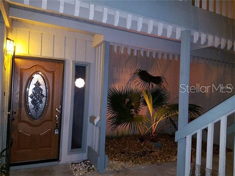 1st image of 3563 Camelot Dr