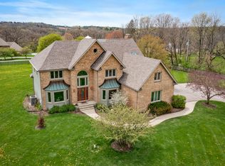 37W167 Crane Rd, Saint Charles, IL 60175